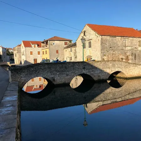 House Morko Nyaraló